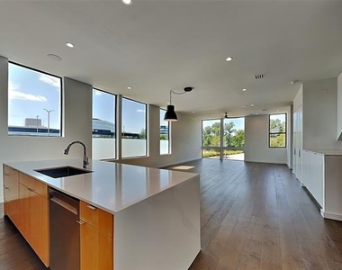 103 Forest Star Drive - Photo Thumbnail 6