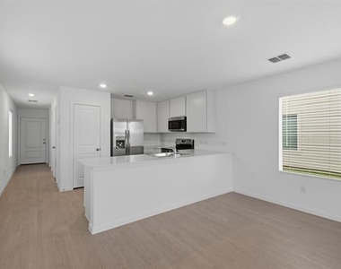 6307 Sandpiper Lane - Photo Thumbnail 4