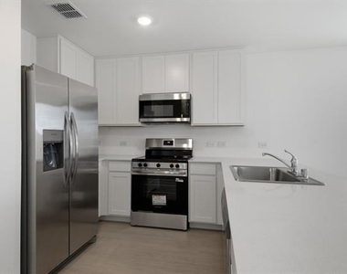 6307 Sandpiper Lane - Photo Thumbnail 9