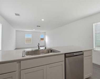 6307 Sandpiper Lane - Photo Thumbnail 6