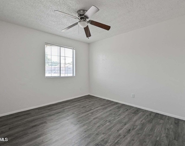 717 E Roeser Road - Photo Thumbnail 10