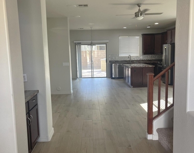 3934 E Battala Avenue - Photo Thumbnail 1