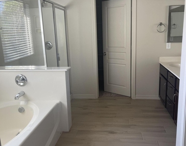 3934 E Battala Avenue - Photo Thumbnail 13
