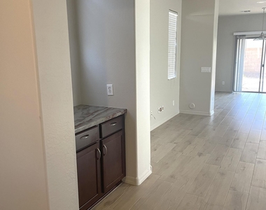 3934 E Battala Avenue - Photo Thumbnail 3