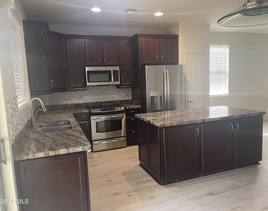 3934 E Battala Avenue - Photo Thumbnail 7