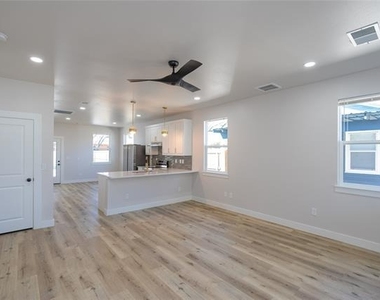 2231 Denison Street - Photo Thumbnail 2