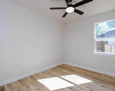 2231 Denison Street - Photo Thumbnail 6