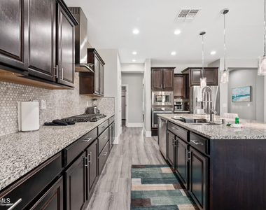 10764 W Prickly Pear Trail - Photo Thumbnail 24
