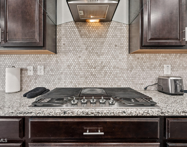 10764 W Prickly Pear Trail - Photo Thumbnail 22