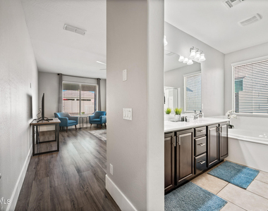 10764 W Prickly Pear Trail - Photo Thumbnail 35