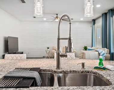10764 W Prickly Pear Trail - Photo Thumbnail 23