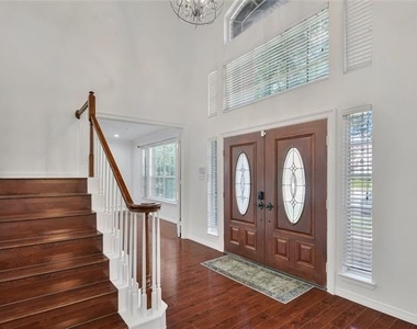 18528 Vista Del Sol - Photo Thumbnail 1