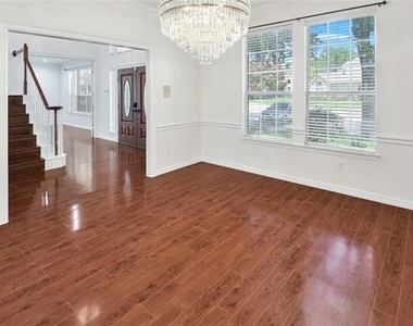 18528 Vista Del Sol - Photo Thumbnail 5