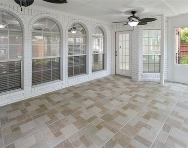 18528 Vista Del Sol - Photo Thumbnail 34