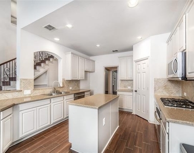 3616 Timothy Drive - Photo Thumbnail 5
