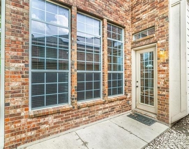 3616 Timothy Drive - Photo Thumbnail 2