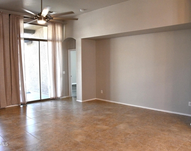 8787 W Gardenia Avenue - Photo Thumbnail 14