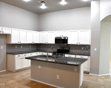 8787 W Gardenia Avenue - Photo Thumbnail 13