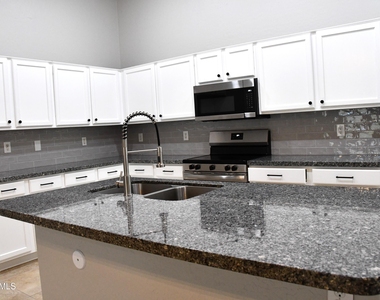8787 W Gardenia Avenue - Photo Thumbnail 21