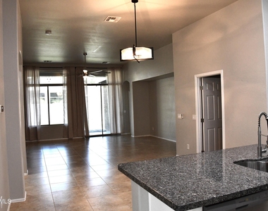 8787 W Gardenia Avenue - Photo Thumbnail 11