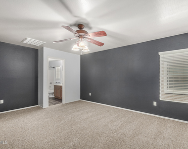 34909 N 30th Drive - Photo Thumbnail 7
