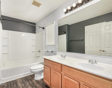 34909 N 30th Drive - Photo Thumbnail 9