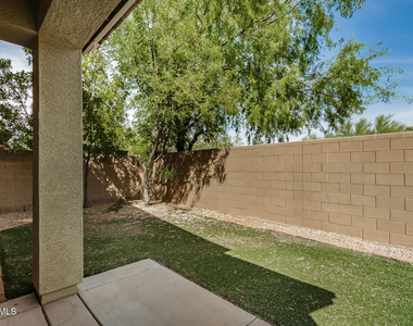 34909 N 30th Drive - Photo Thumbnail 16