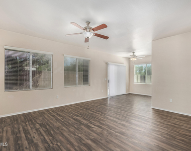34909 N 30th Drive - Photo Thumbnail 2