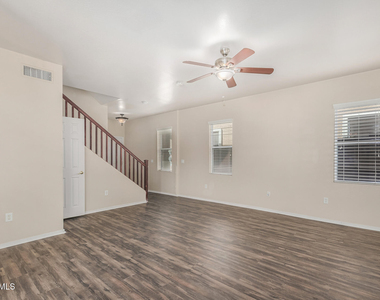 34909 N 30th Drive - Photo Thumbnail 3