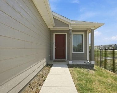 4032 Criollo Court - Photo Thumbnail 3