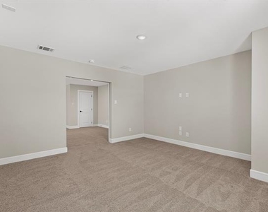 274 Wishing Pond Road - Photo Thumbnail 25