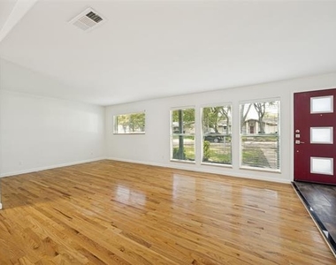 433 Sandy Trail - Photo Thumbnail 1