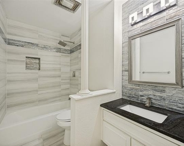 433 Sandy Trail - Photo Thumbnail 14