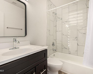5926 W Rose Lane - Photo Thumbnail 16