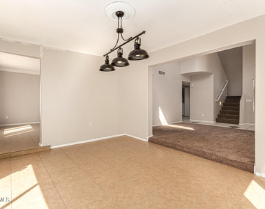 3223 E Poinsettia Drive - Photo Thumbnail 10