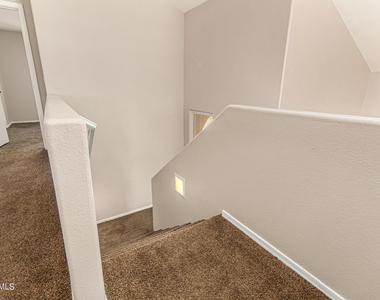 3223 E Poinsettia Drive - Photo Thumbnail 18