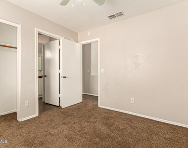 3223 E Poinsettia Drive - Photo Thumbnail 25