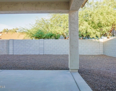 16029 N 65th Avenue - Photo Thumbnail 11
