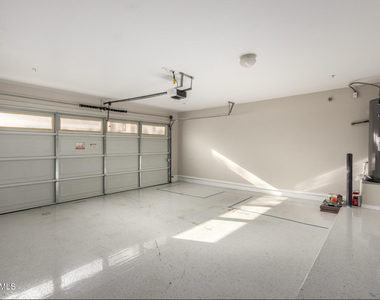 2639 S Harmony Avenue - Photo Thumbnail 25
