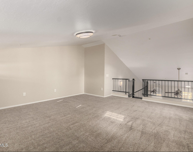 2639 S Harmony Avenue - Photo Thumbnail 21
