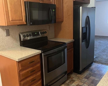 1361 Nw 94th Way - Photo Thumbnail 4