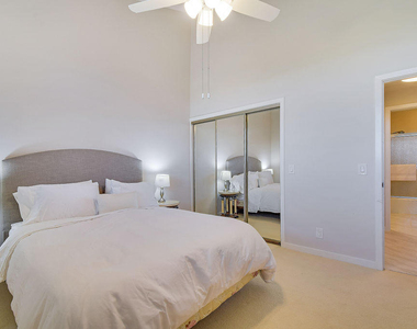 11370 Twelve Oaks Way - Photo Thumbnail 7