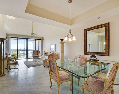 11370 Twelve Oaks Way - Photo Thumbnail 2