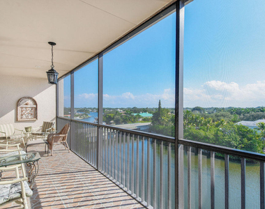 11370 Twelve Oaks Way - Photo Thumbnail 9