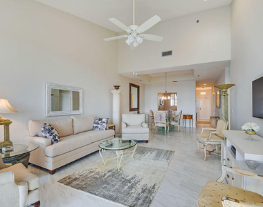 11370 Twelve Oaks Way - Photo Thumbnail 3