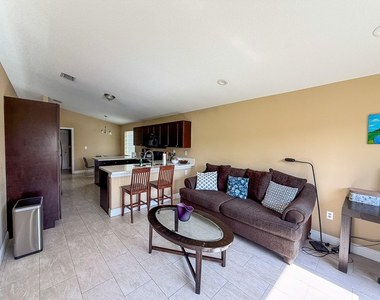 775 Nw 165th Avenue - Photo Thumbnail 11