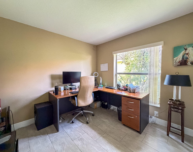 775 Nw 165th Avenue - Photo Thumbnail 22