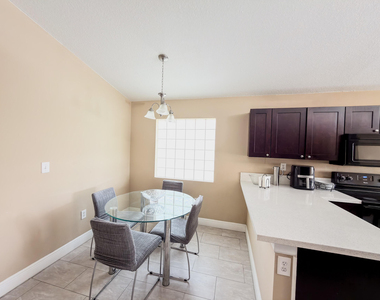 775 Nw 165th Avenue - Photo Thumbnail 6