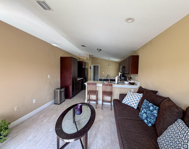 775 Nw 165th Avenue - Photo Thumbnail 10