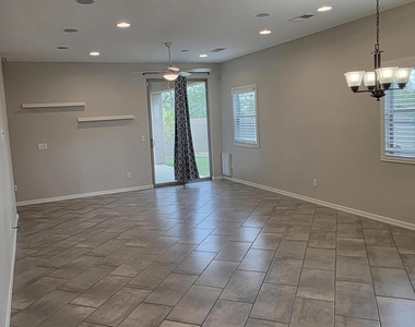 1941 W Stagecoach Street - Photo Thumbnail 6